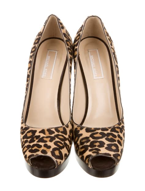 michael kors leopard pumps